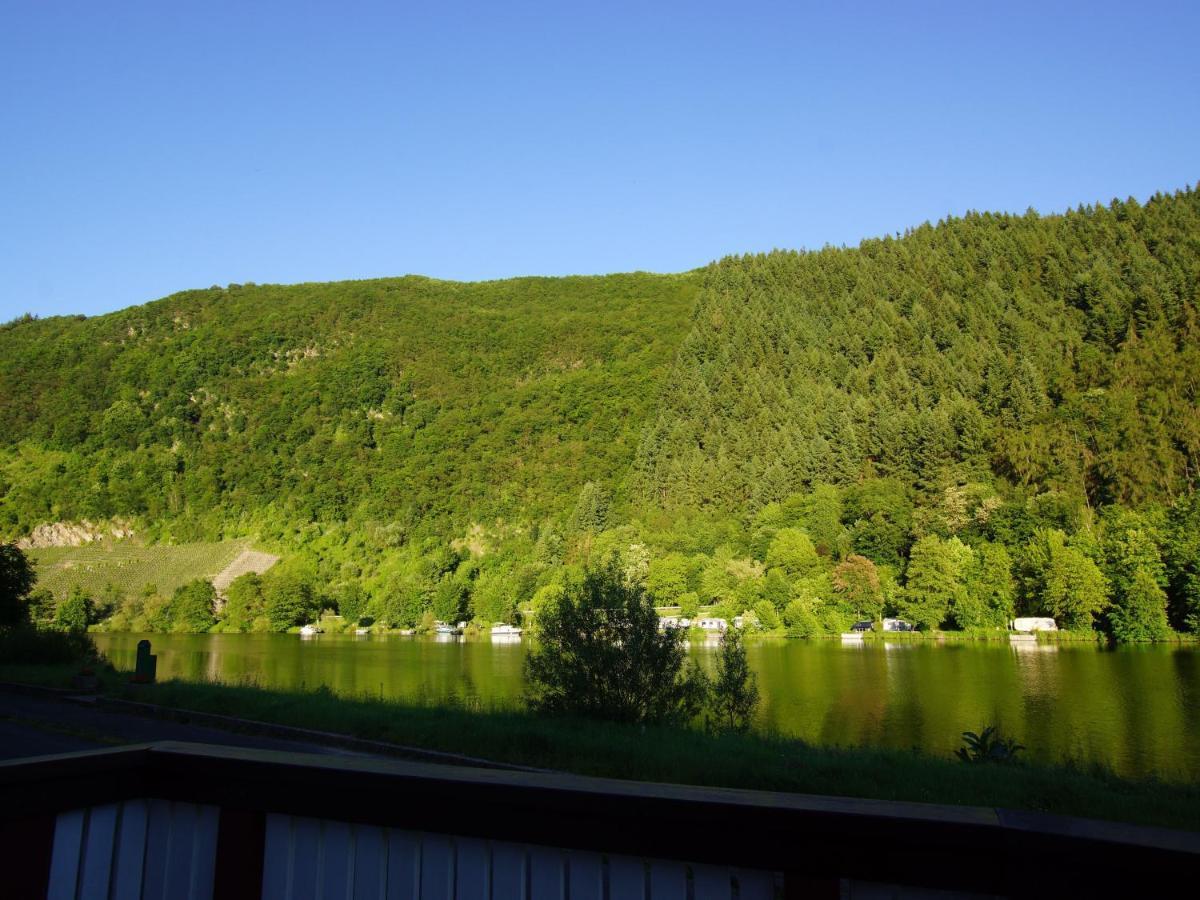 Altes Faehrhaus An Der Mosel Anno1633 Appartement Verbandsgemeinde Verbandsgemeinde Traben-Trarbach Buitenkant foto