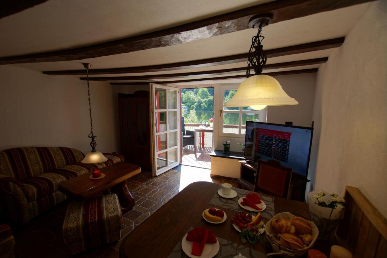 Altes Faehrhaus An Der Mosel Anno1633 Appartement Verbandsgemeinde Verbandsgemeinde Traben-Trarbach Buitenkant foto