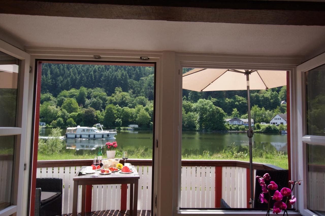 Altes Faehrhaus An Der Mosel Anno1633 Appartement Verbandsgemeinde Verbandsgemeinde Traben-Trarbach Buitenkant foto